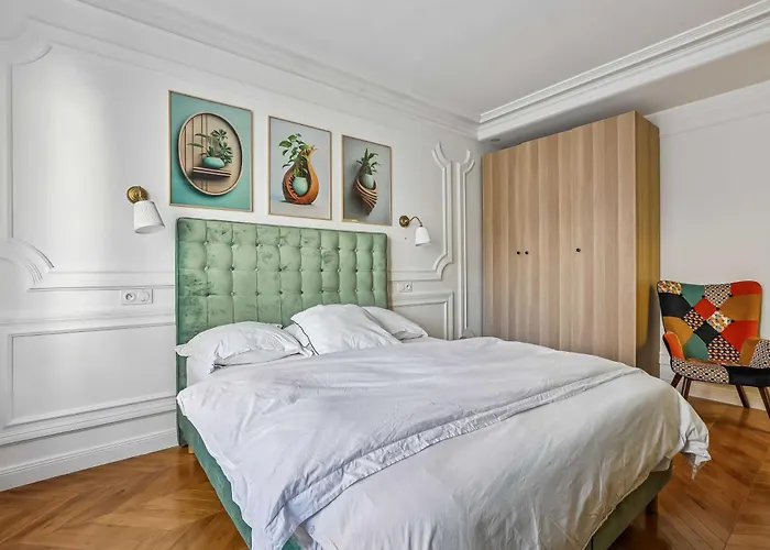 Superb Haussmann-style - 2bdr 6p - Trocadero