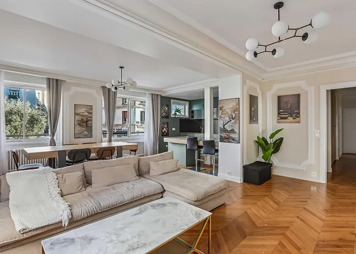 Superb Haussmann-style - 2bdr 6p - Trocadero * Paris